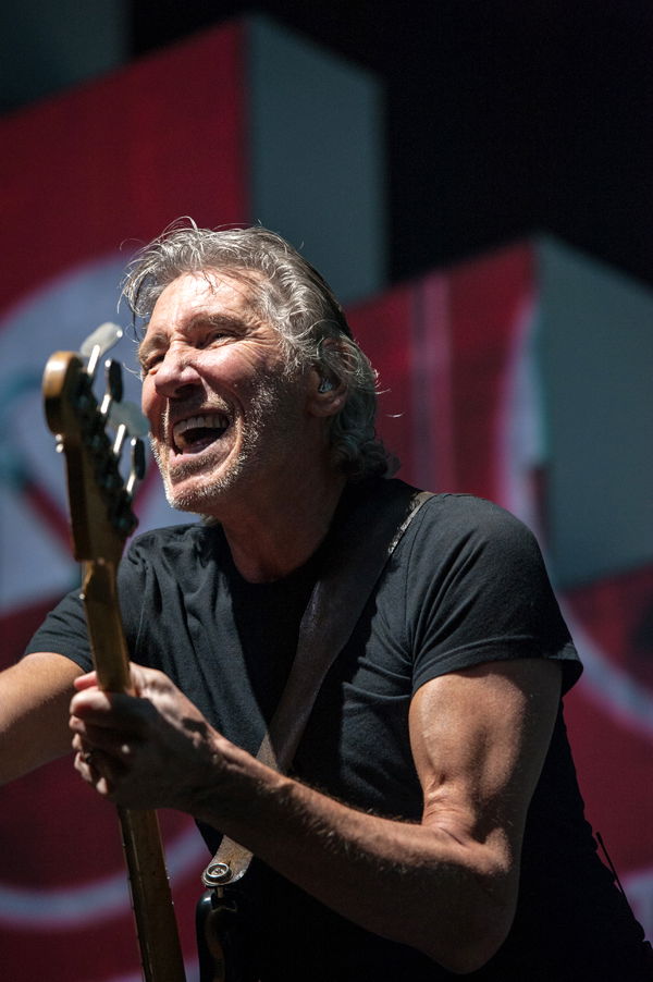 Roger Waters erected 'The Wall' @ Yankee Stadium (twice) -- (night