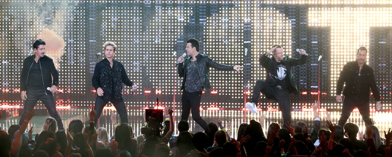 2021 AMAs: New Edition and New Kids on the Block Perform Together